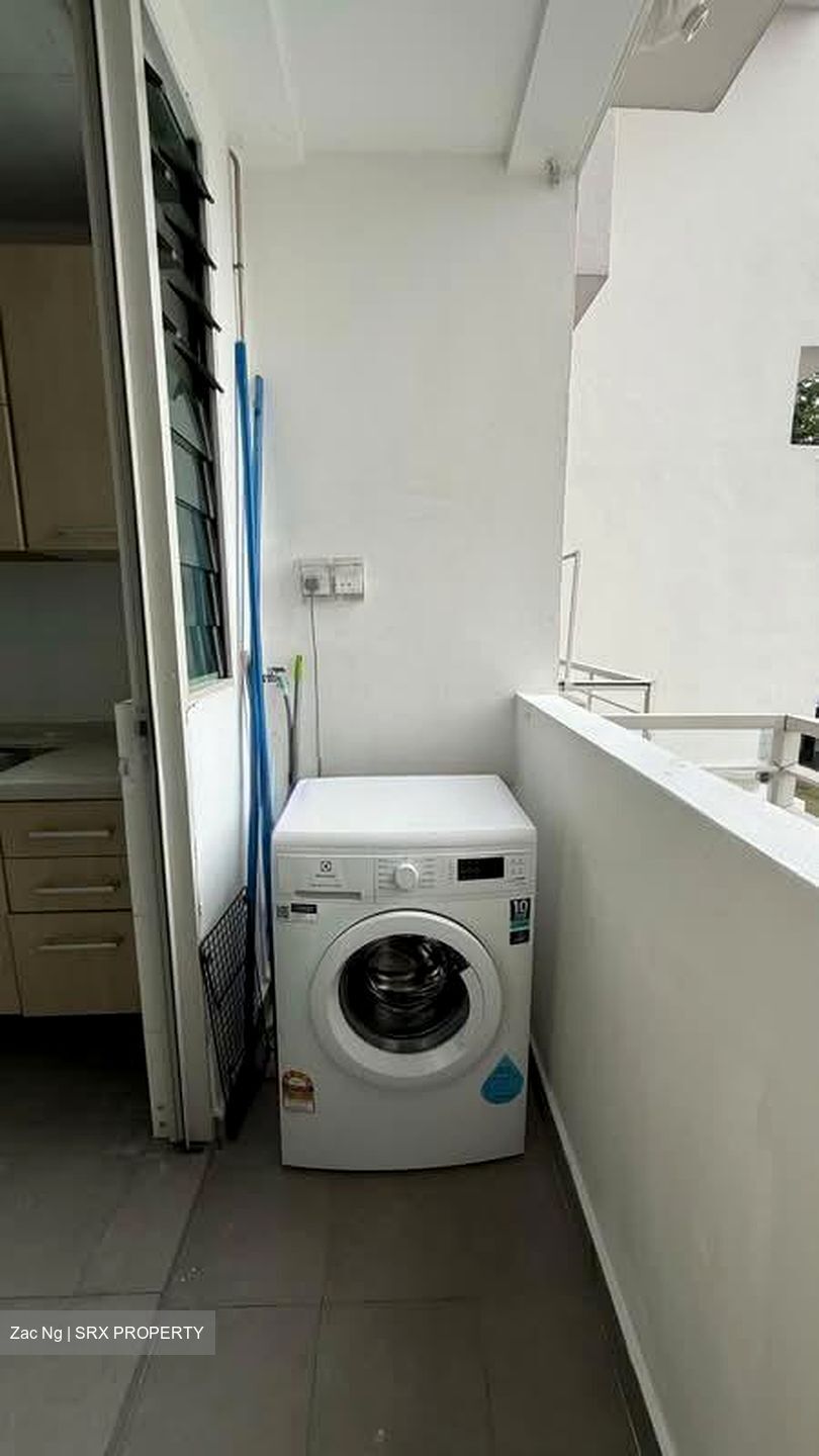 East Mews (D15), Apartment #568175081